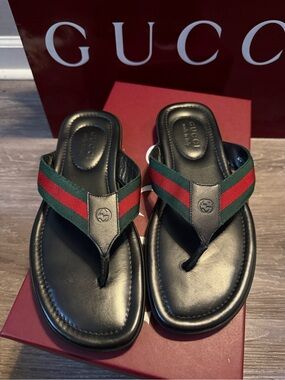 Gucci Black Leather Thong Sandals with Green & Red Web Stripe